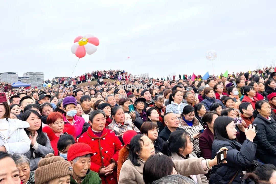 精彩绝伦赛事空前盛大，选手海战争激斗一场